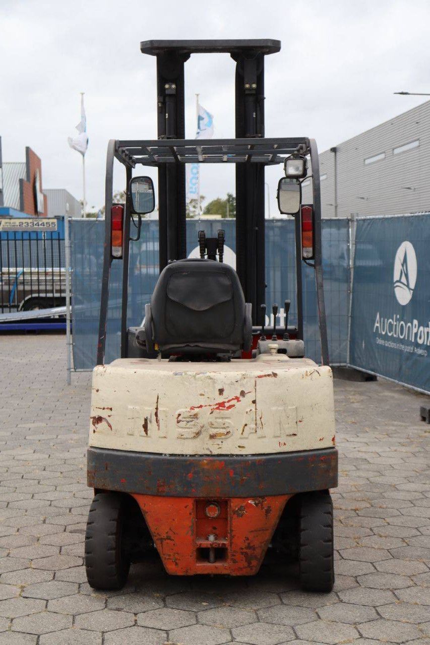 Gabelstapler Nissan G002L25CU Elektro 2500kg 6,0m 2002