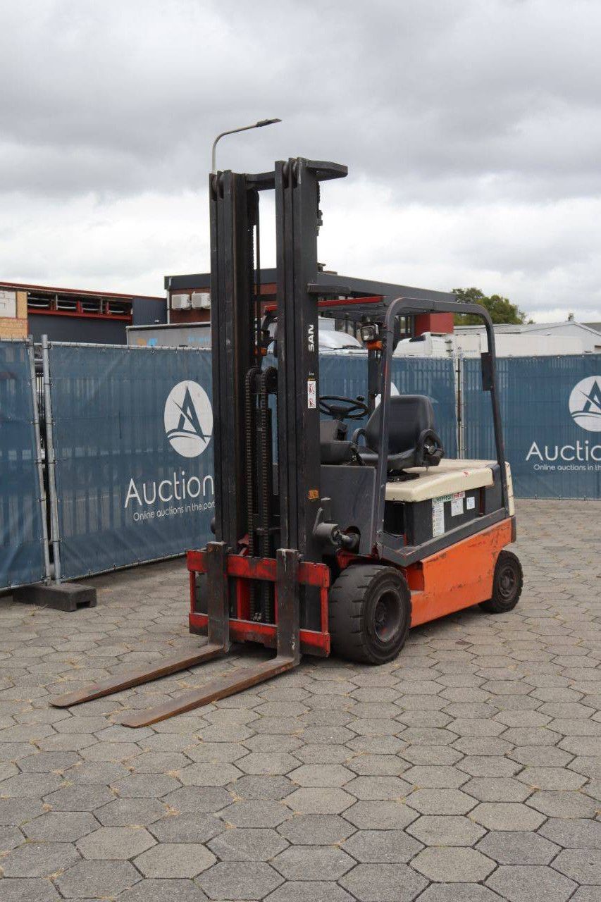 Gabelstapler Nissan G002L25CU Elektro 2500kg 6,0m 2002