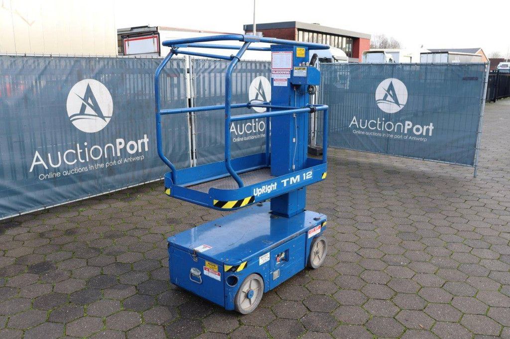 UpRight TM12 Elektrischer Mastlift 3,83 m 1999