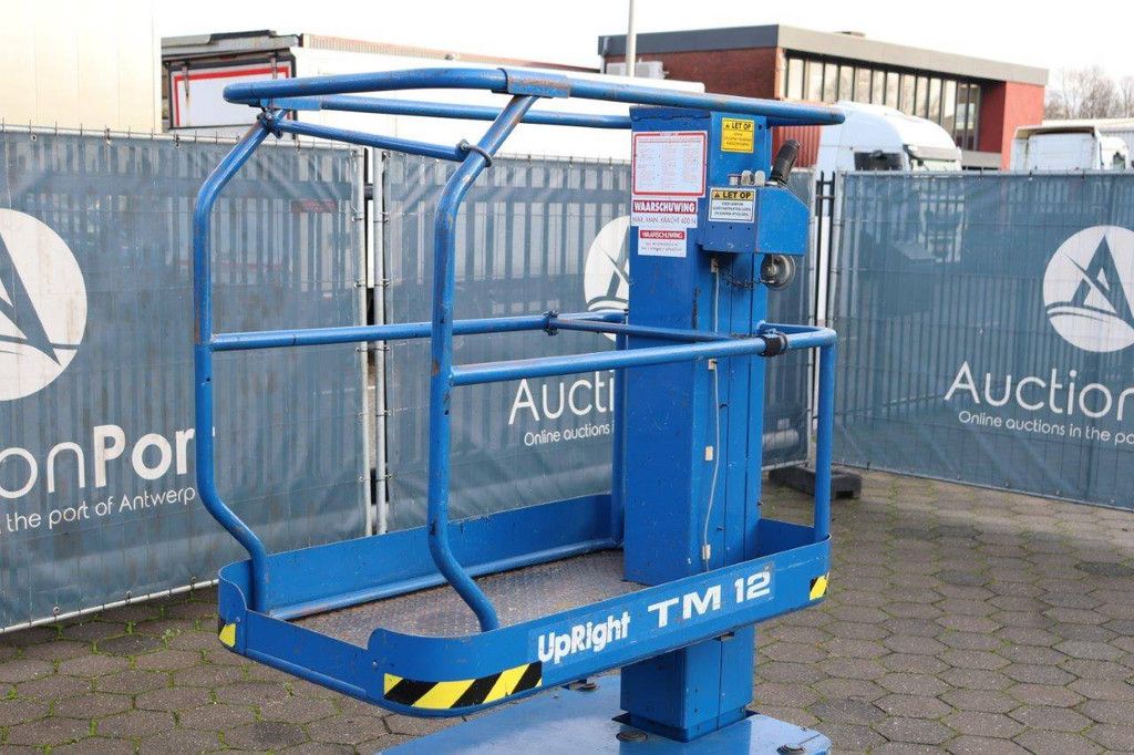 UpRight TM12 Elektrischer Mastlift 3,83 m 1999