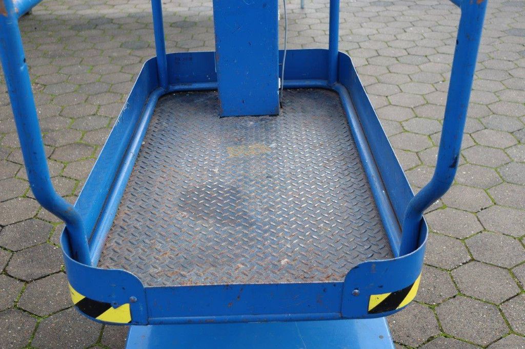 UpRight TM12 Elektrischer Mastlift 3,83 m 1999