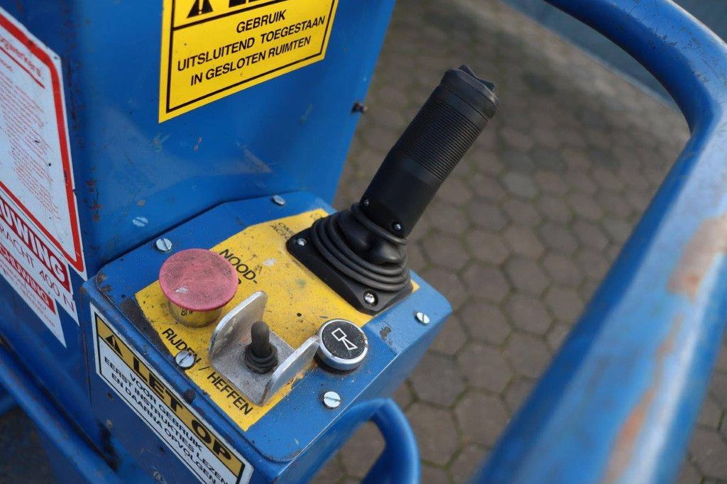 UpRight TM12 Elektrischer Mastlift 3,83 m 1999