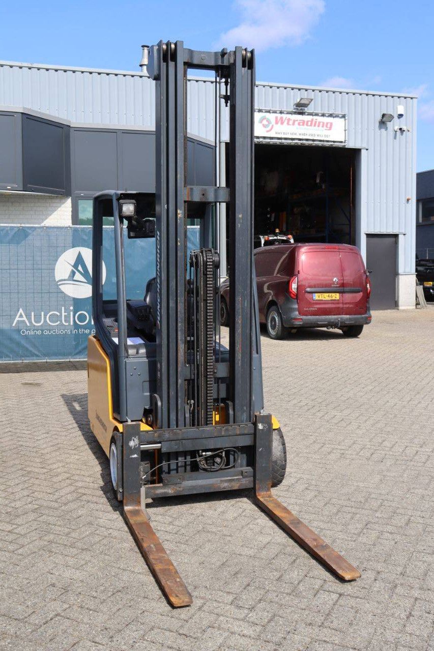 Forklift Jungheinrich EFG 220 Electric 1750kg 8.5m 2012