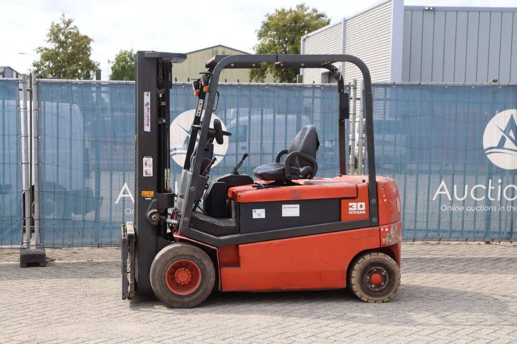 Gabelstapler Nissan G002L-30CU Elektro 3000kg 4,7m 2002