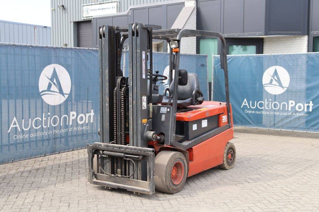 Gabelstapler Nissan G002L-30CU Elektro 3000kg 4,7m 2002