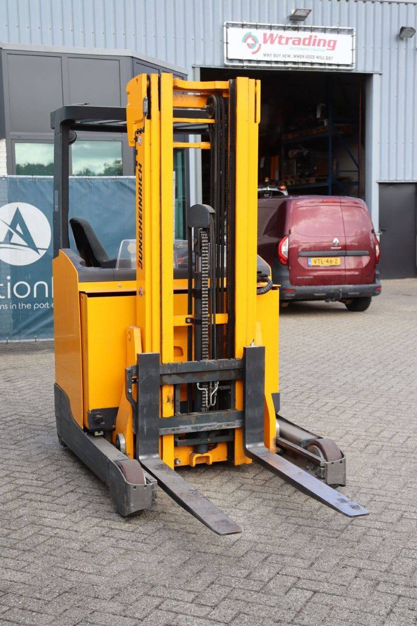 Reach truck Jungheinrich ETV214 Electric 1400kg 10m 2014