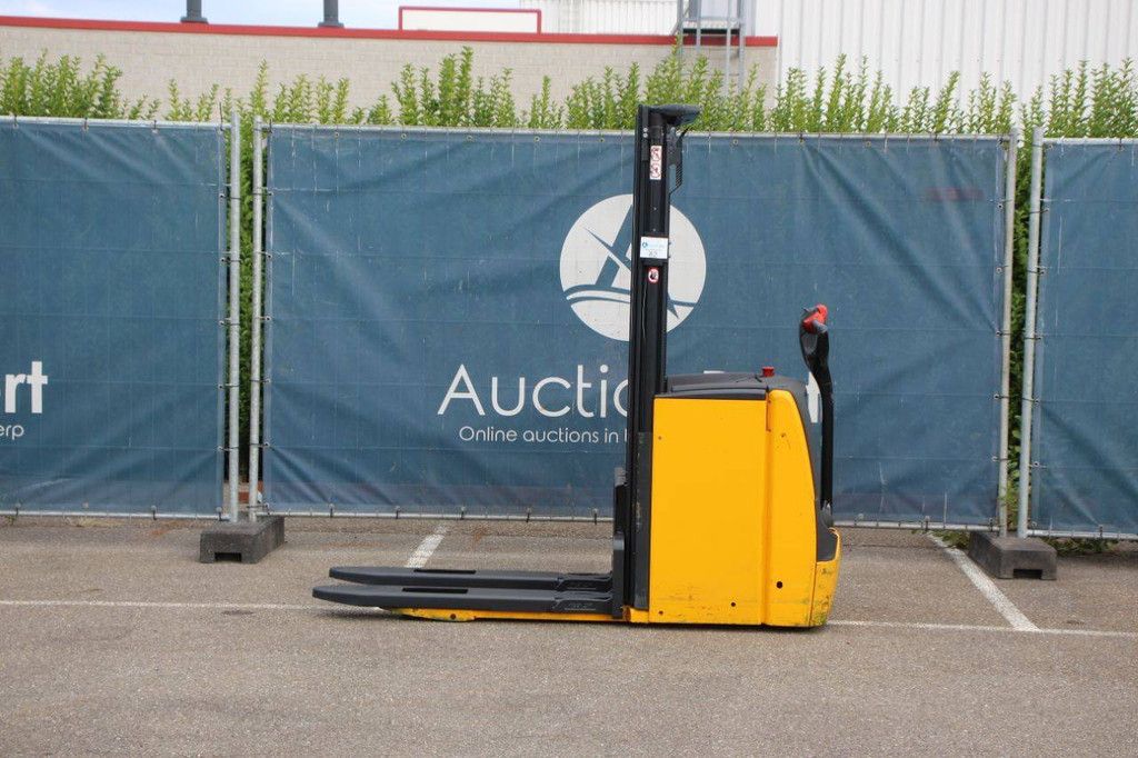Hochhubwagen Linde L14 Elektro 1400kg 3,03m 2021 Demo