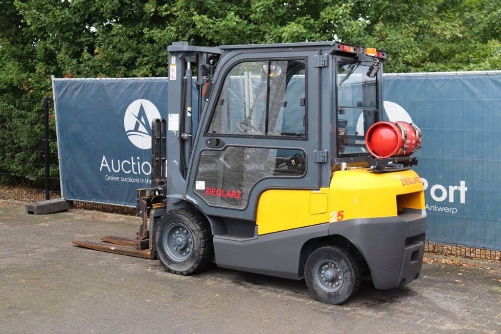 Heftruck TCM FG25 LPG 2500kg 3.3m 2021