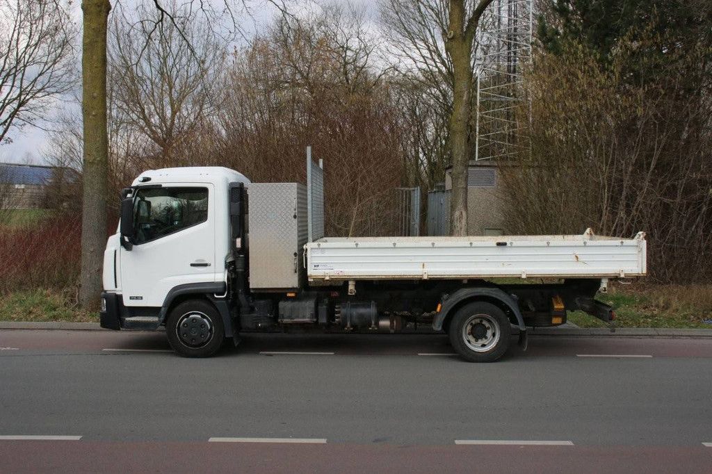 Vrachtwagen Kipper Nissan NT500 Diesel