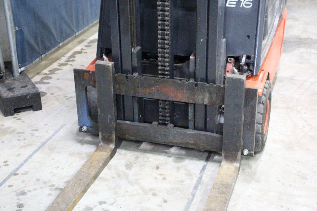 Gabelstapler Linde E16C-02 Elektro 1600kg 4,85m 2000