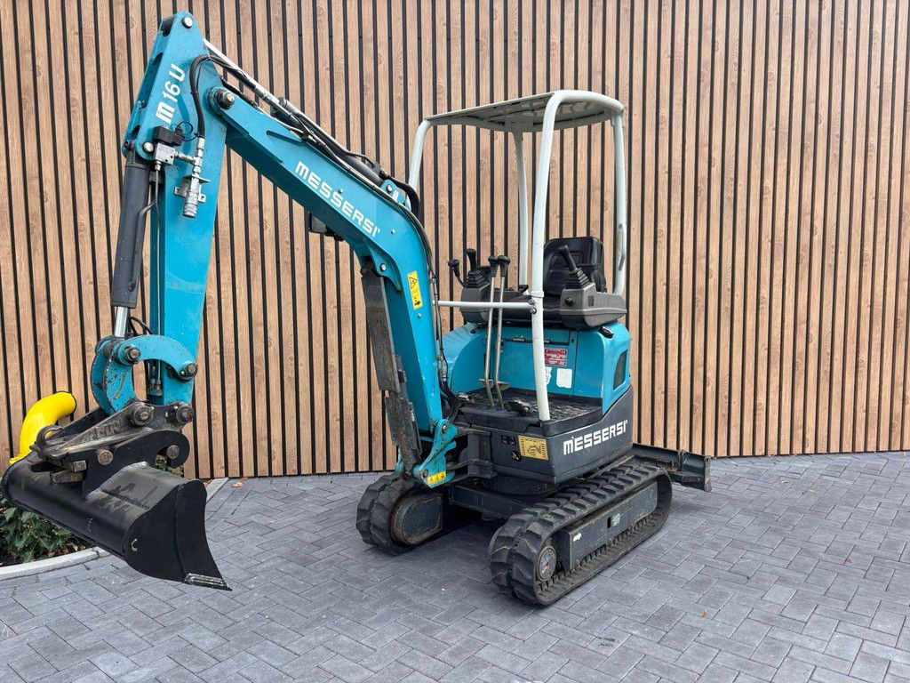 Mini excavator Messersi M-16U Diesel 14kW 2012