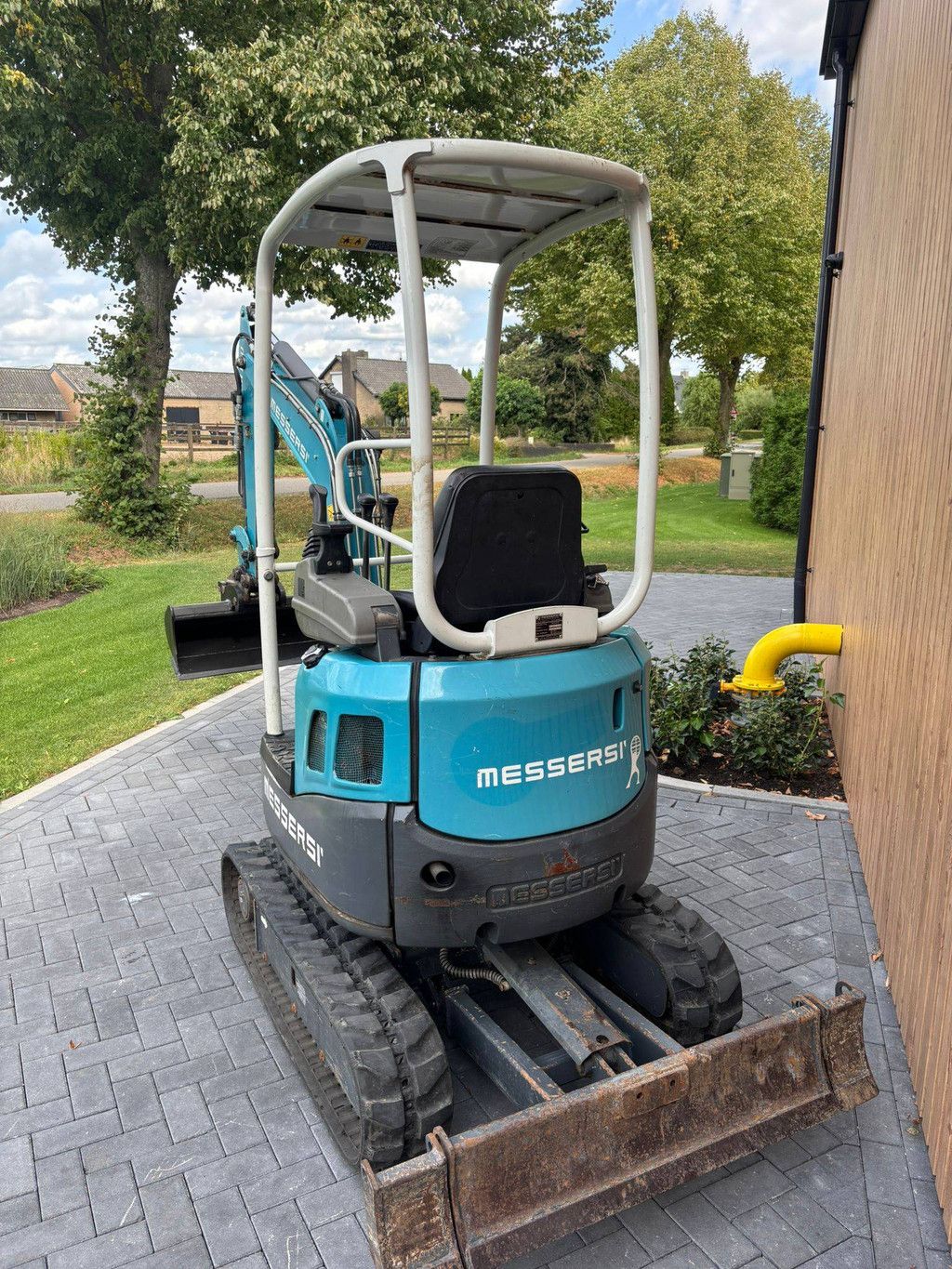 Mini excavator Messersi M-16U Diesel 14kW 2012