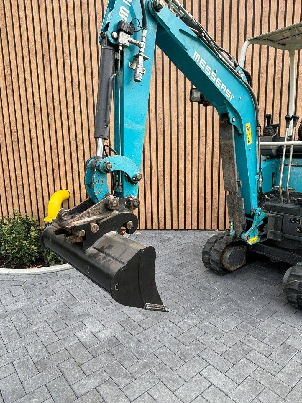 Mini excavator Messersi M-16U Diesel 14kW 2012