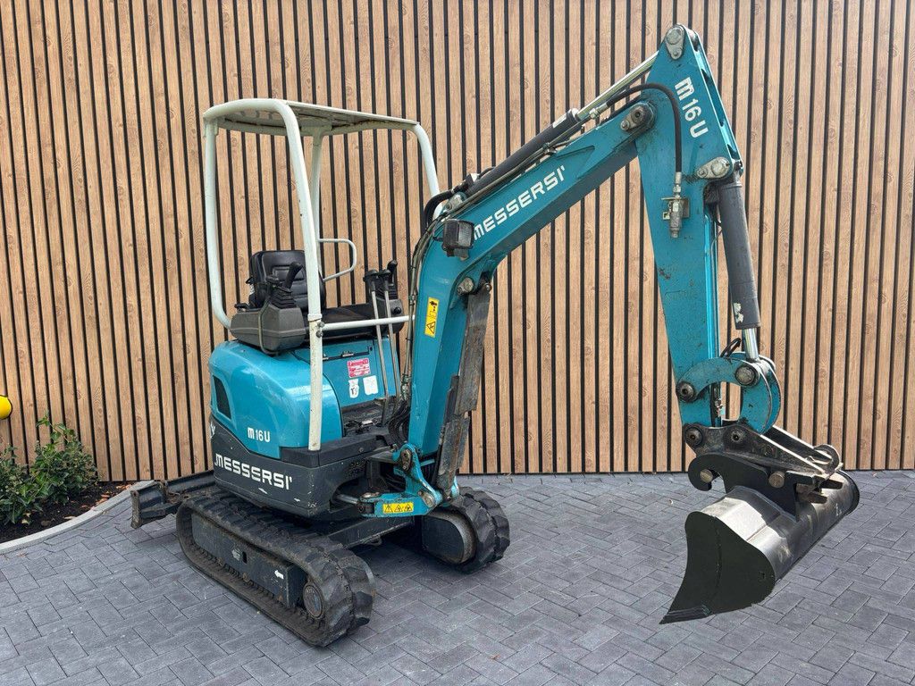 Mini excavator Messersi M-16U Diesel 14kW 2012