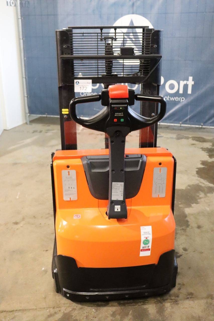 Toyota SWE200D Electric Stacker 2000kg 2020