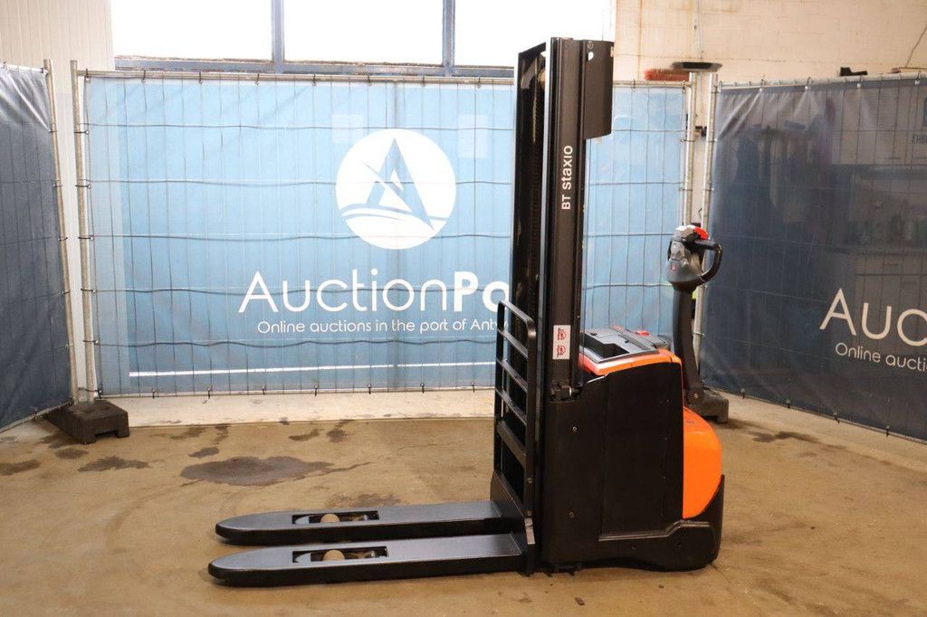 Stacker Toyota SWE140L Electric 1400kg 2.7m 2014