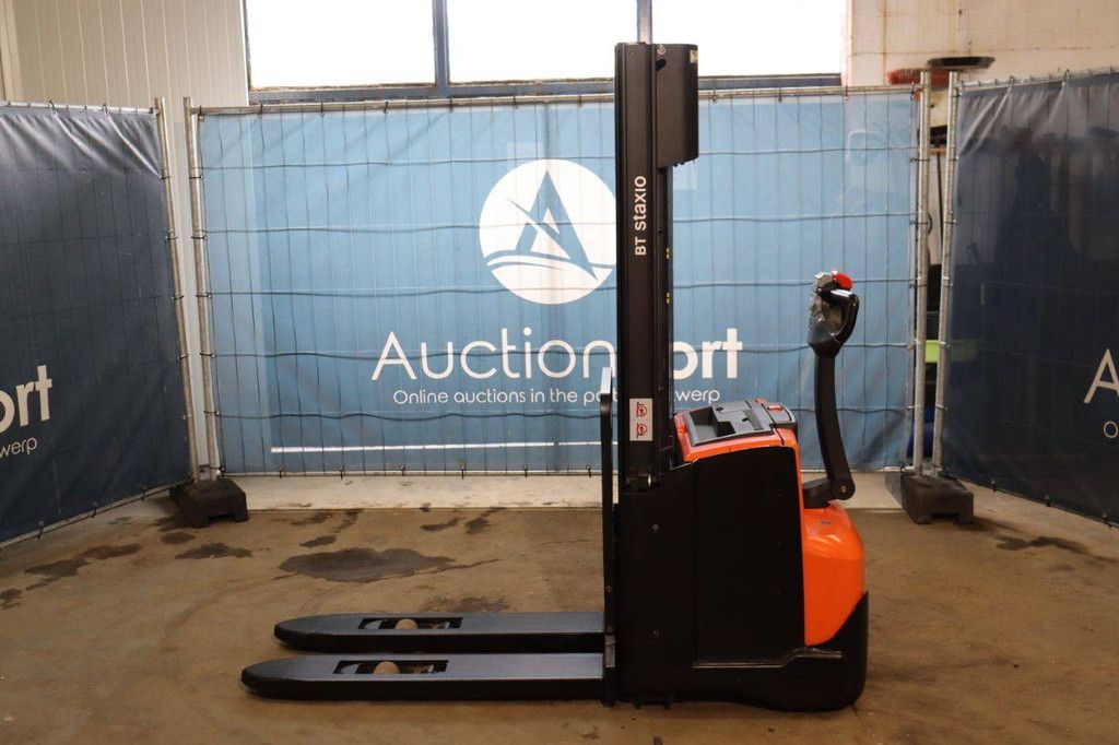 Stacker Toyota SWE140L Electric 1400kg 2.7m 2014