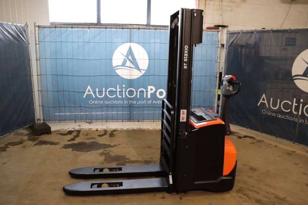 Stacker Toyota SWE140L Electric 1400kg 2.7m 2014
