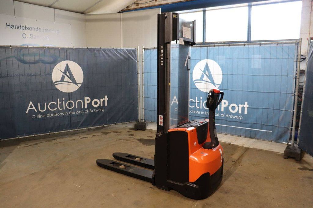 Stacker Toyota SWE140 Electric 1400kg 3.25m 2017