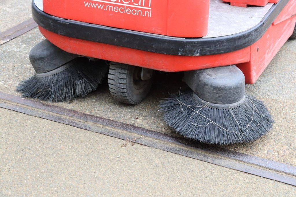 Meclean Elektrokehrmaschine