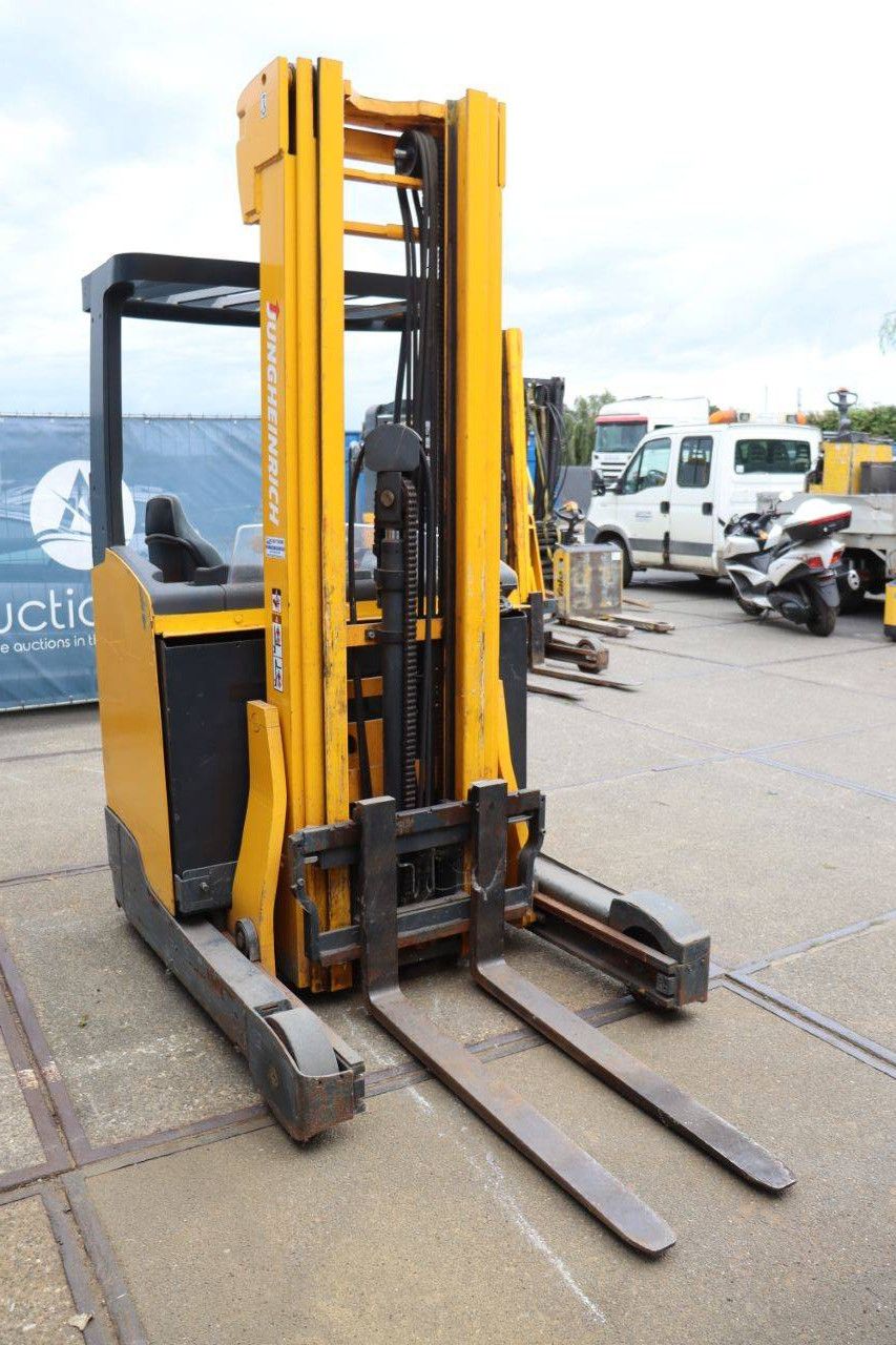 Schubmaststapler Jungheinrich ETV 214 Elektro 1400kg 6,2m