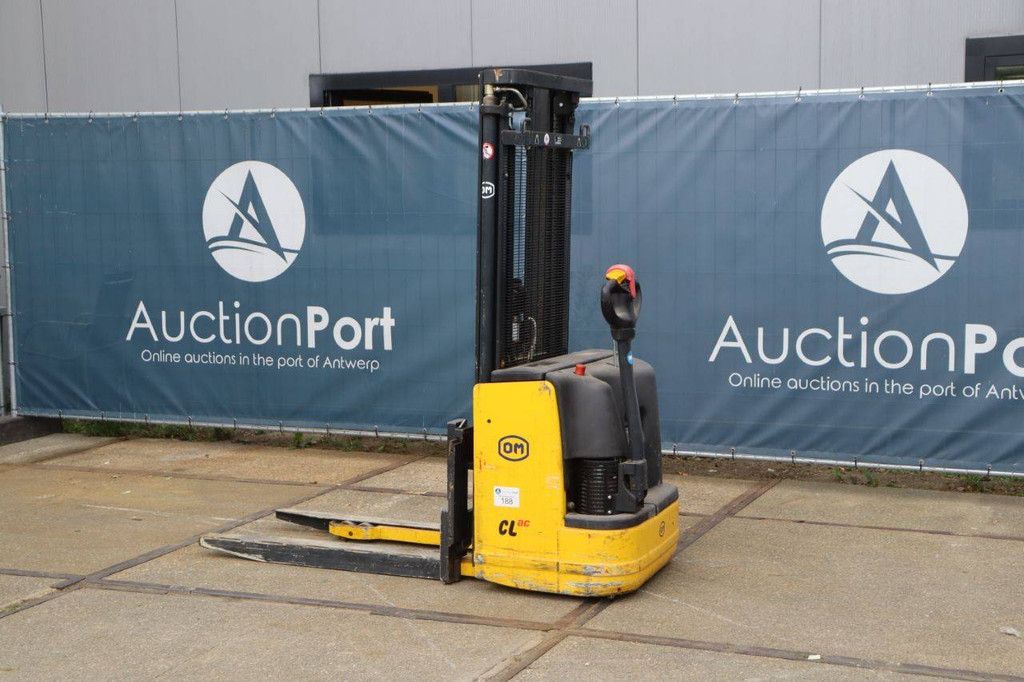 Stacker OMG CL 10.5 ac Electric 1050kg 4.2m 2008