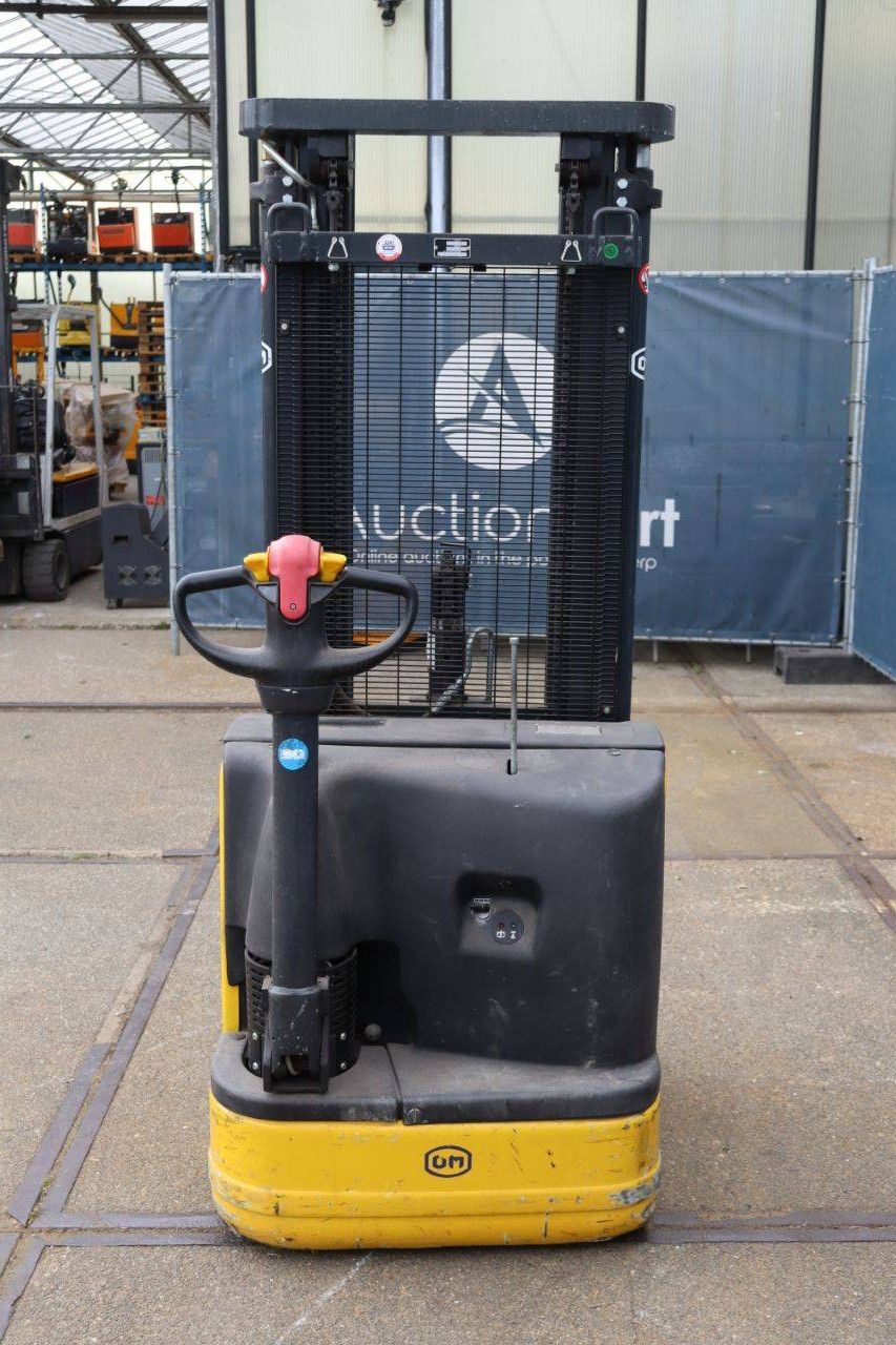 Stacker OMG CL 10.5 ac Electric 1050kg 4.2m 2008