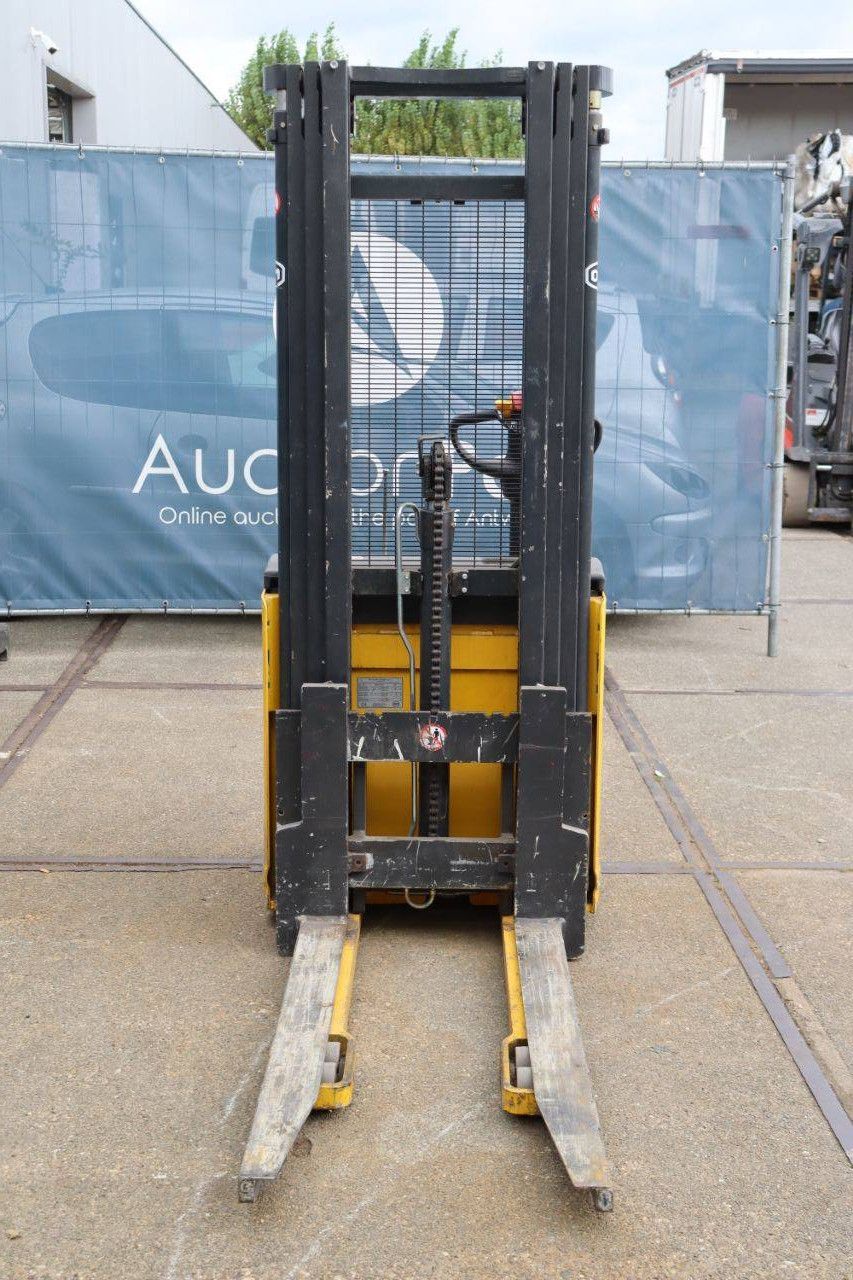 Stacker OMG CL 10.5 ac Electric 1050kg 4.2m 2008