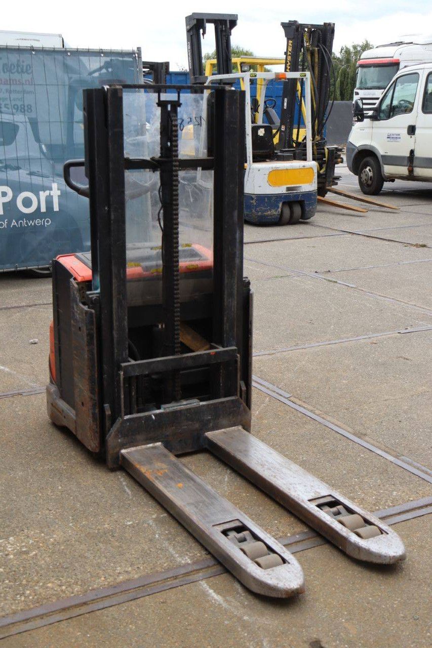 Stacker BT SWE200D Electric 2000kg 2.1m 2016