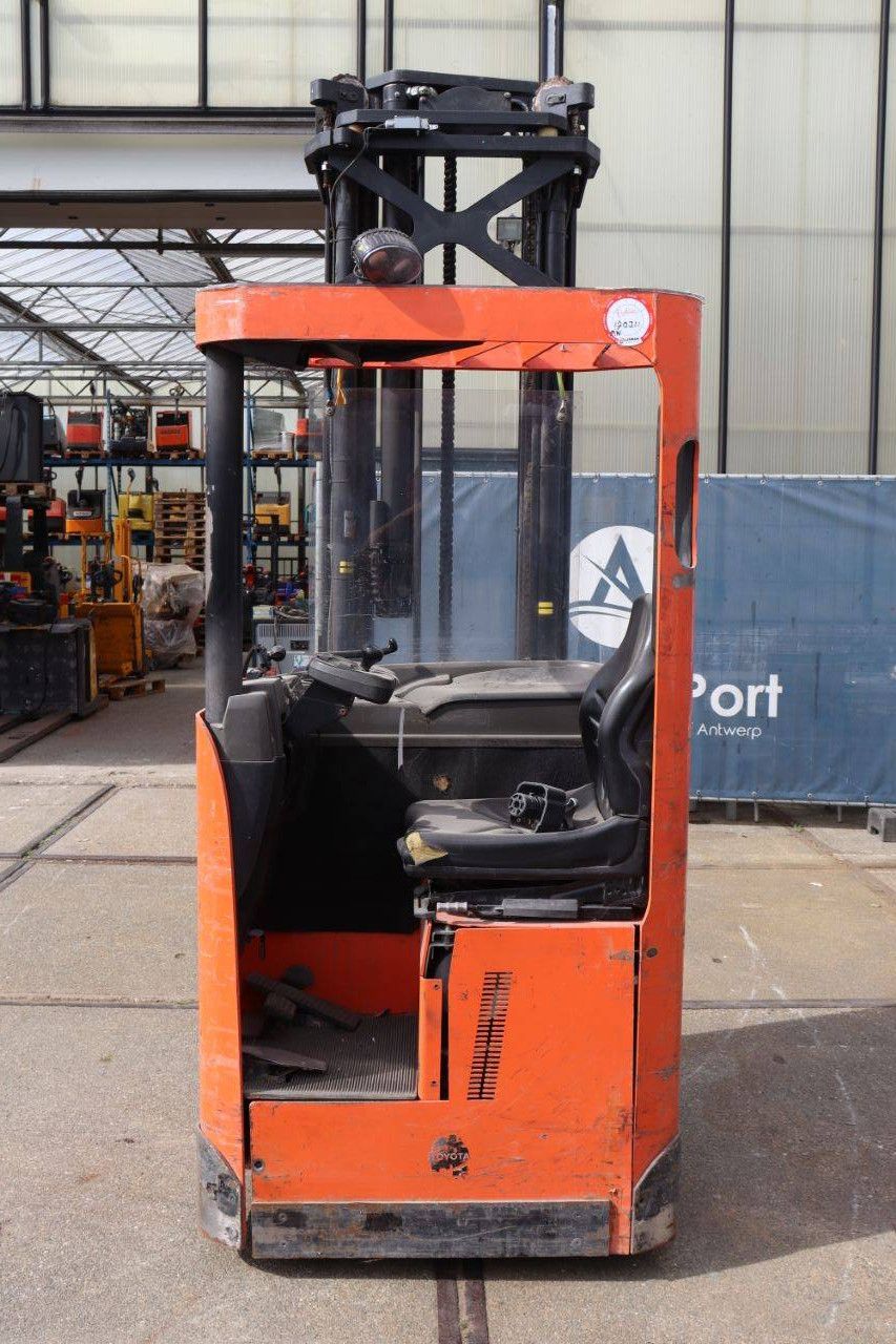Stacker Toyota SRE160 Electric 1600kg 3.35m 2020
