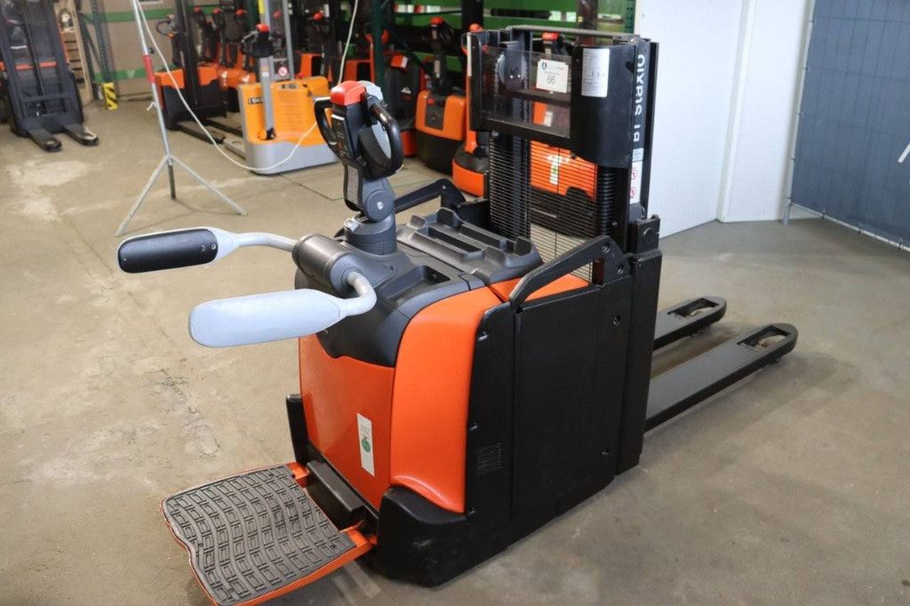 Toyota SPE200D Electric Stacker 1000kg 2.0m 2021