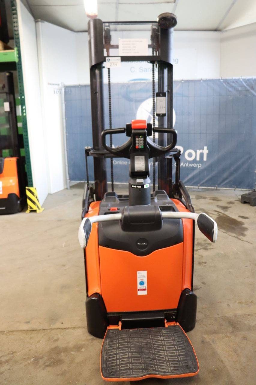 Hochhubwagen Toyota SPE120 Elektro 1200kg 3,3m 2017