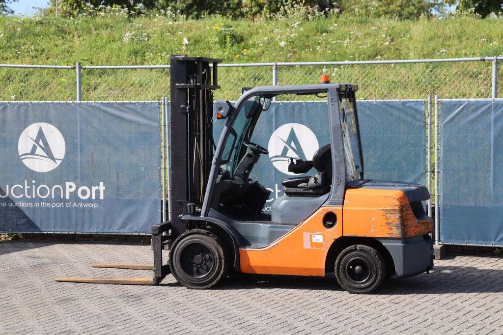Gabelstapler Toyota 52-8FDJF35 Diesel 2200kg 3,7m 2012