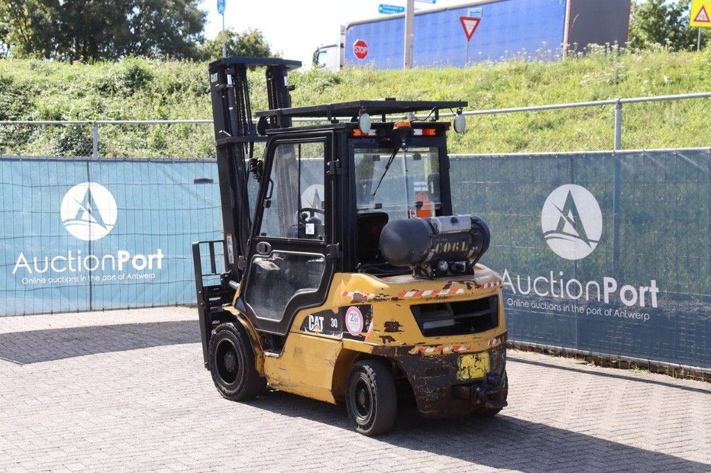 Forklift Caterpillar 30 LPG 3000kg