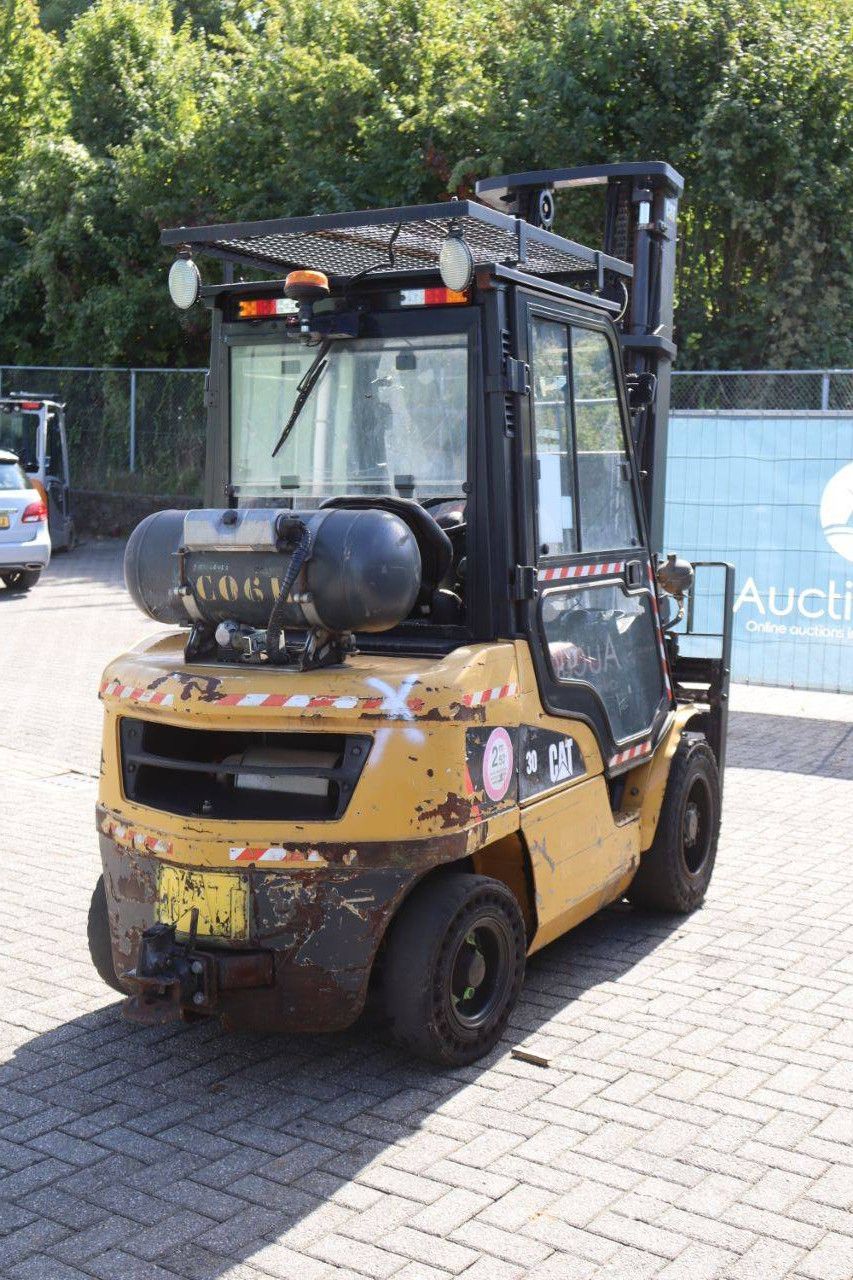 Forklift Caterpillar 30 LPG 3000kg