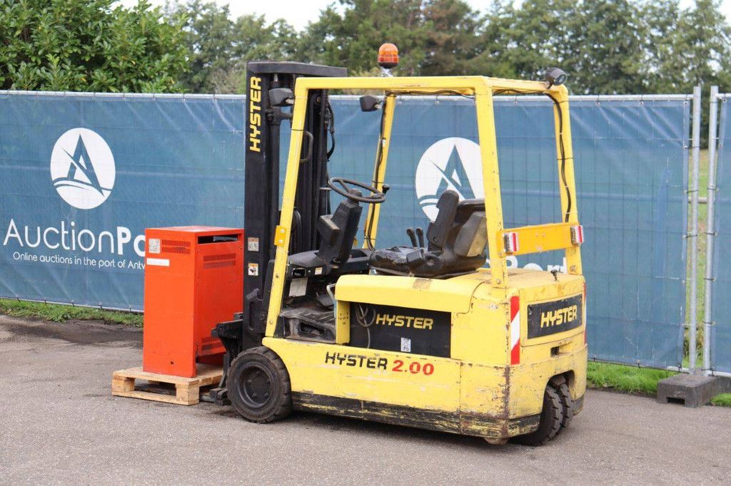 Hyster J2.00XMT Elektro-Gabelstapler 1890 kg 4,8 m 2016