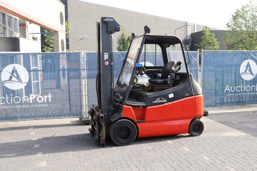 Forklift Linde E30/02/600 Electric 3000kg 5.6m 2008