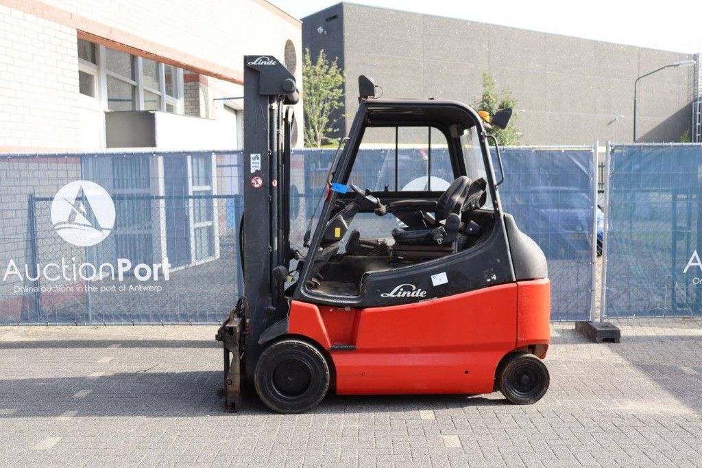 Forklift Linde E30/02/600 Electric 3000kg 5.6m 2008