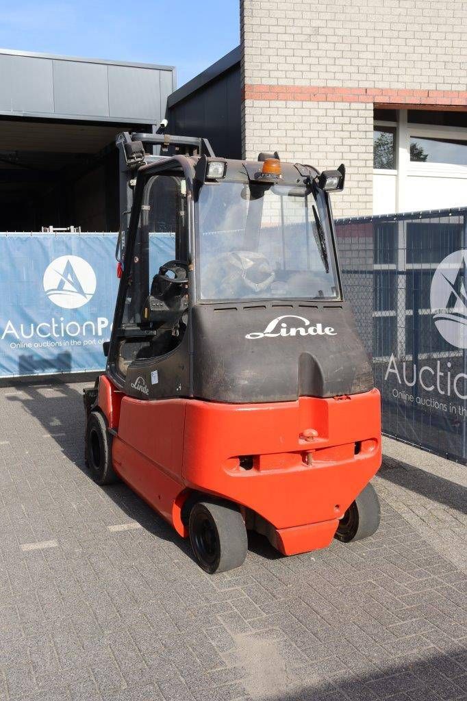Forklift Linde E30/02/600 Electric 3000kg 5.6m 2008