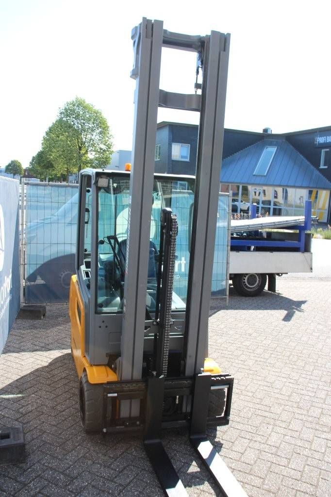 Forklift Jungheinrich EFG 320 Electric 2000kg 7.0m 2019
