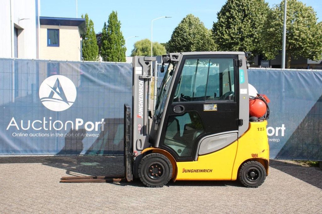Gabelstapler Jungheinrich TFG 320S LPG 2000kg 4,4m 2020