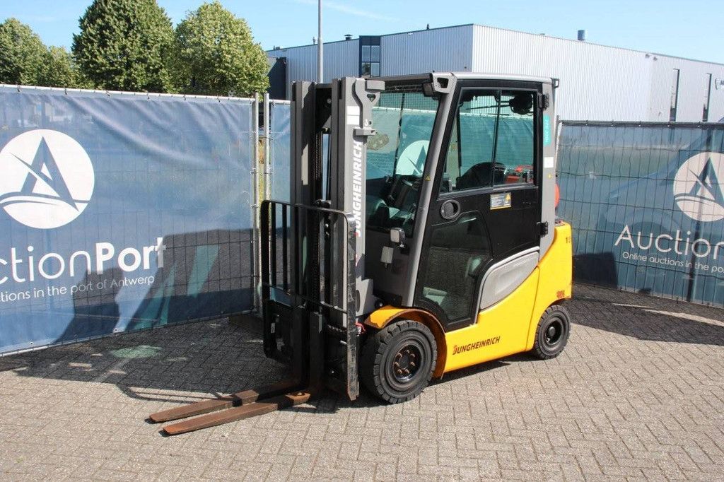 Gabelstapler Jungheinrich TFG 320S LPG 2000kg 4,4m 2020