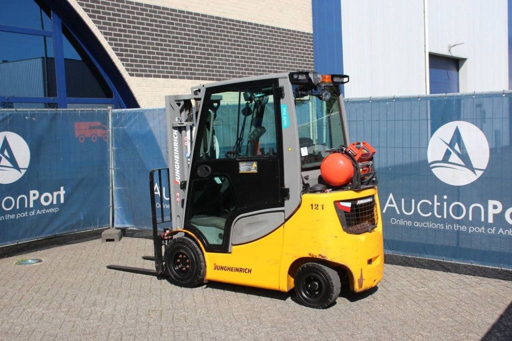 Forklift Jungheinrich TFG 320S LPG 2000kg 4.2m 2020