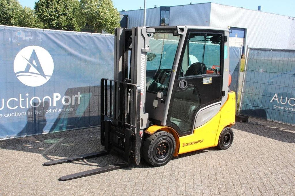 Forklift Jungheinrich TFG 320S LPG 2000kg 4.2m 2020