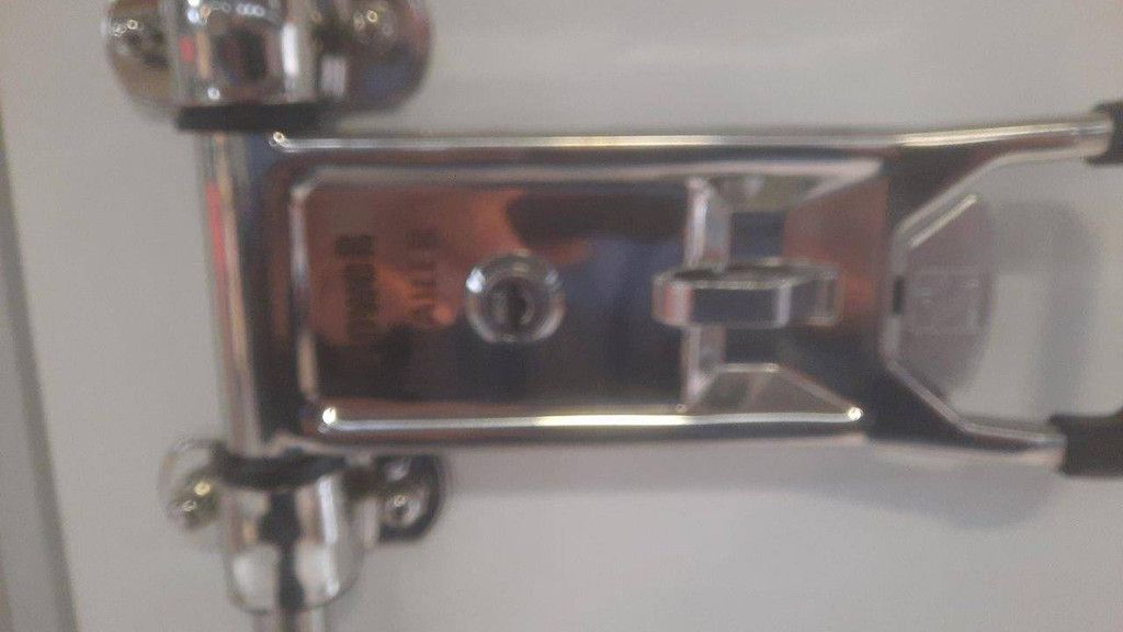 Closed Trailer Power Trailer 3x1.50x1.80m New