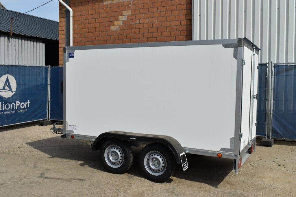 Geschlossener Anhänger Kerenzo 750kg 250x150x150cm Neu