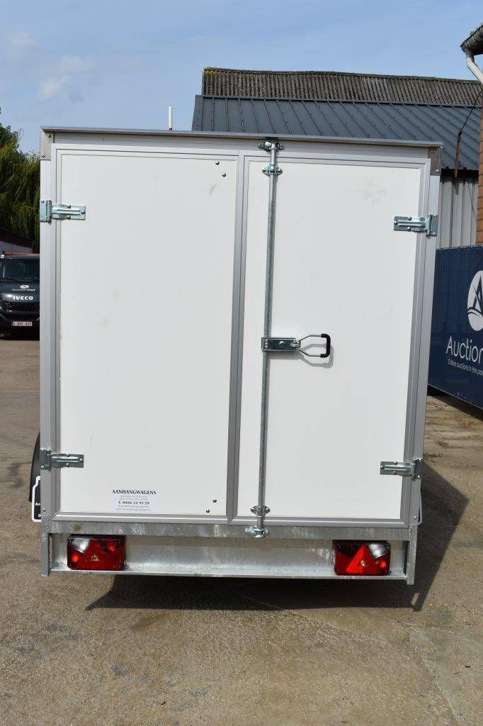 Geschlossener Anhänger Kerenzo 750kg 250x150x150cm Neu