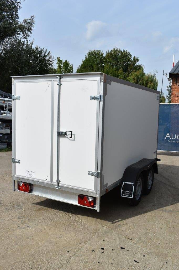Geschlossener Anhänger Kerenzo 750kg 250x150x150cm Neu
