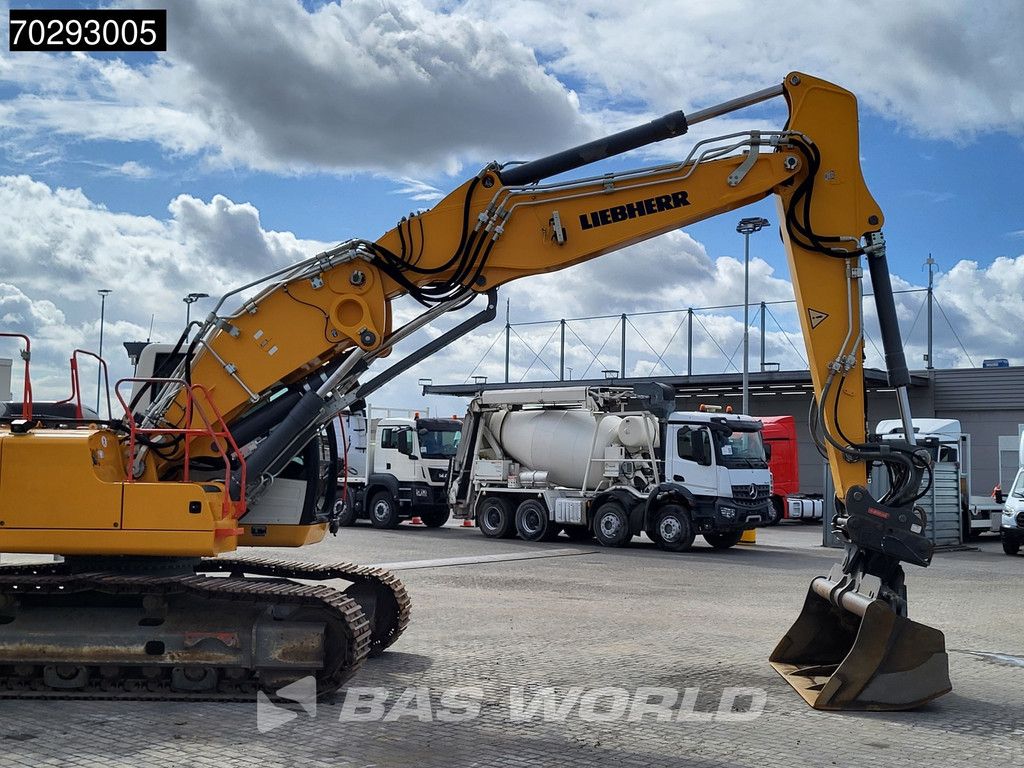Liebherr R926 LC