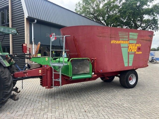 STRAUTMANN Vertimix 1700 feedwagon